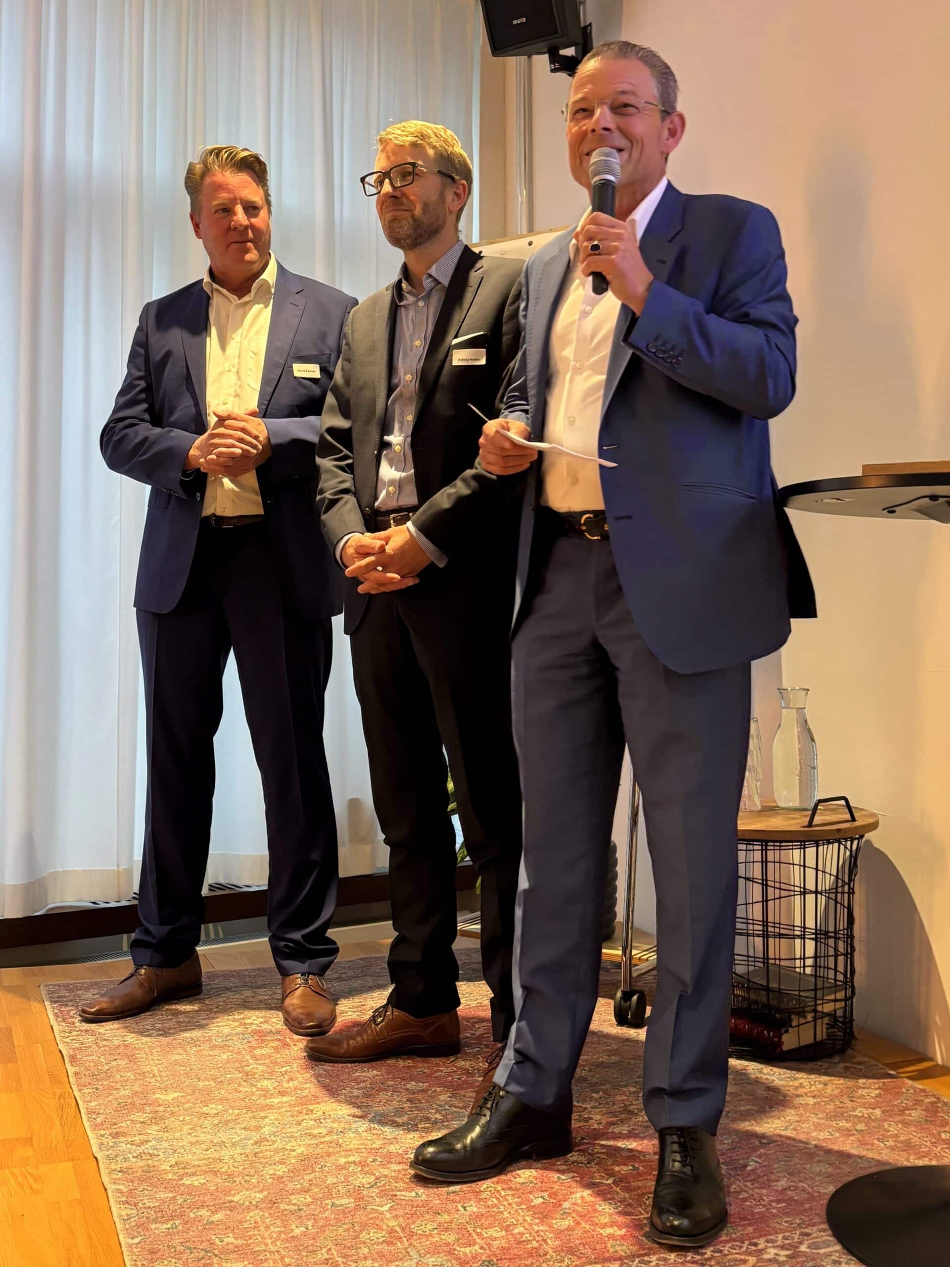Begrüßungsrede Andreas Lau mit Bernd Fischer und Erdwig Holste